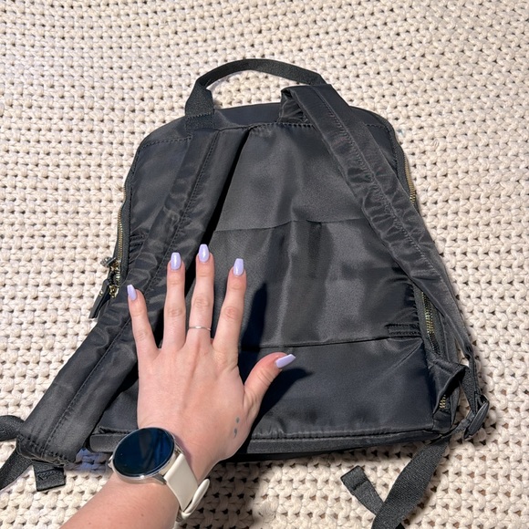 Black backpack - Picture 2 of 3